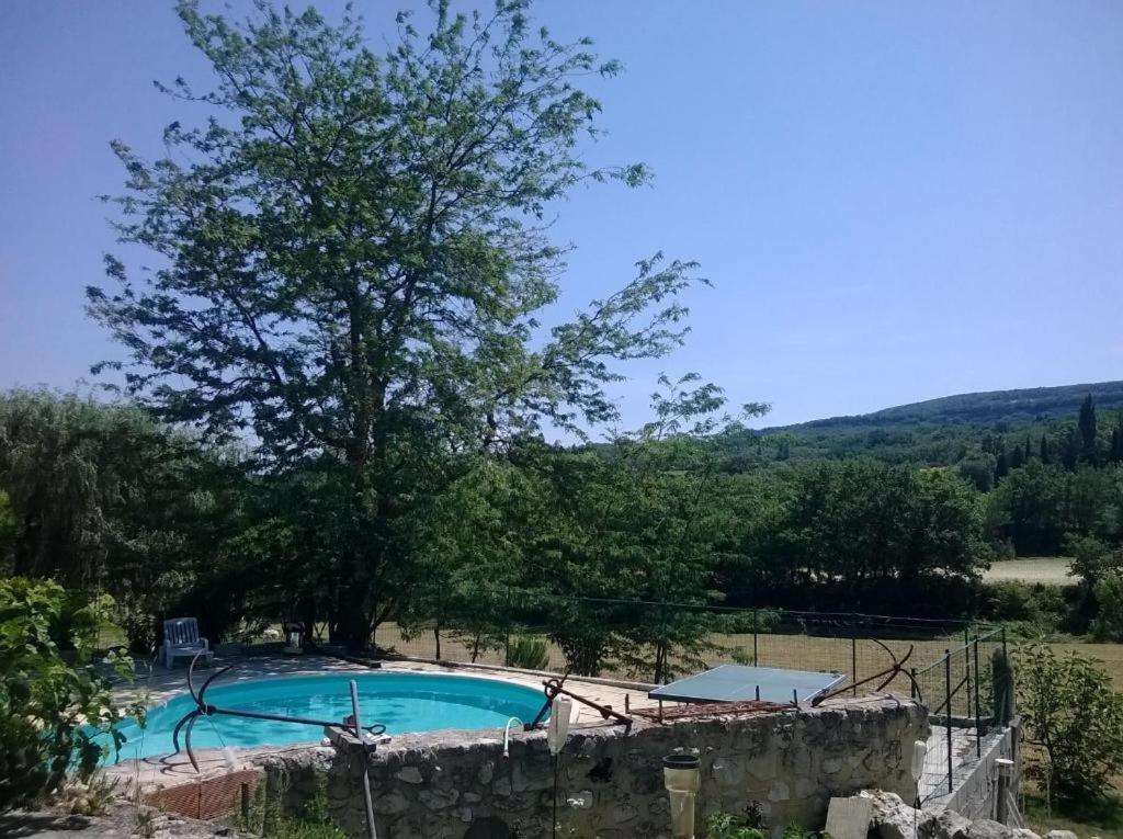 Le Val Leron Acomodação com café da manhã Valaurie Exterior foto